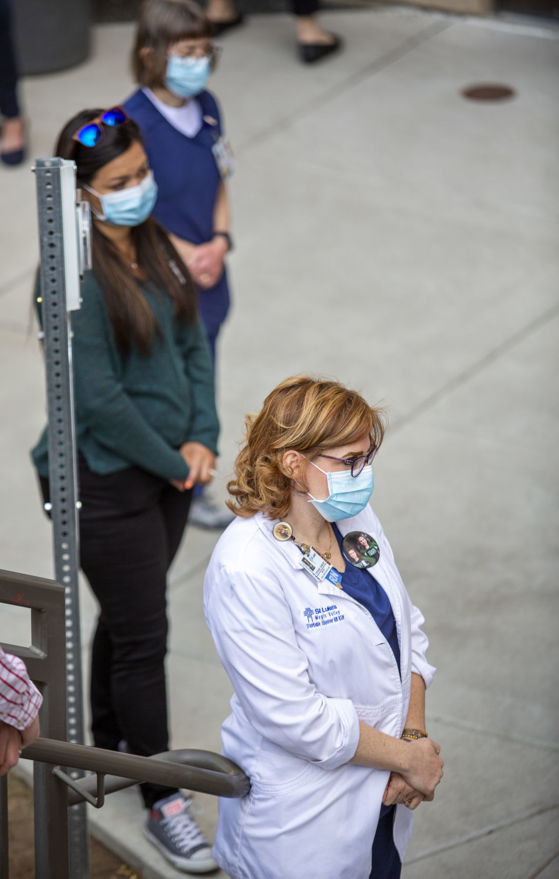 Hospital staff show solidarity with moment of silence